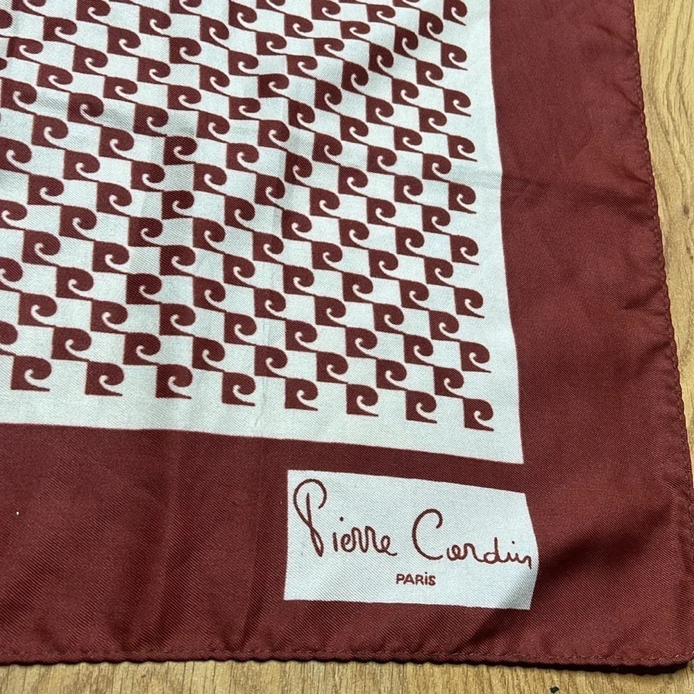 Pierre Cardin Paris 26” Square Graphic Print 100% Silk Hand Rolled Scarf